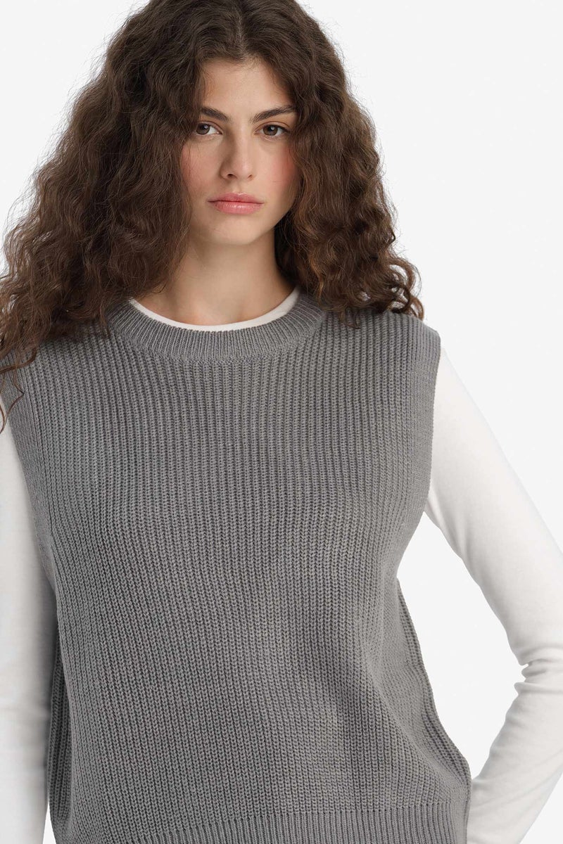DeFacto Grey Woman Oversize Fit Crew Neck Knit Sweater Casual - Image 3